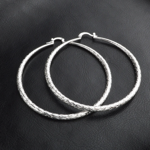 Ocean Harmony Circle Earrings 7,1cm – Sterling Silver Fish Pattern Jewelry - Image 2