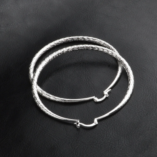 Ocean Harmony Circle Earrings 7,1cm – Sterling Silver Fish Pattern Jewelry - Image 3